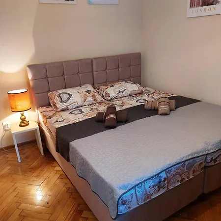 Vuk Garsonjera Apartment *